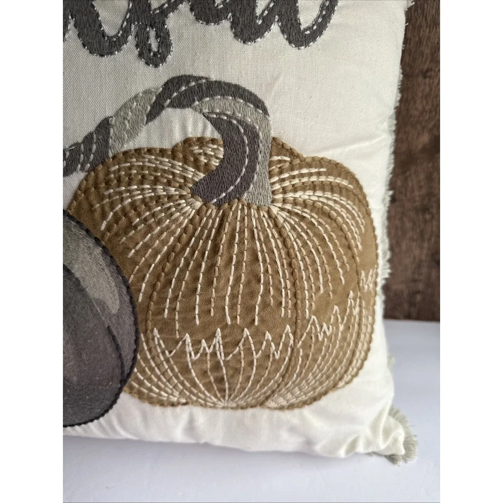 Pumpkin‎ Thankful Pillow Embroidered Decorative Throw Pillow Fall Decor 18x18